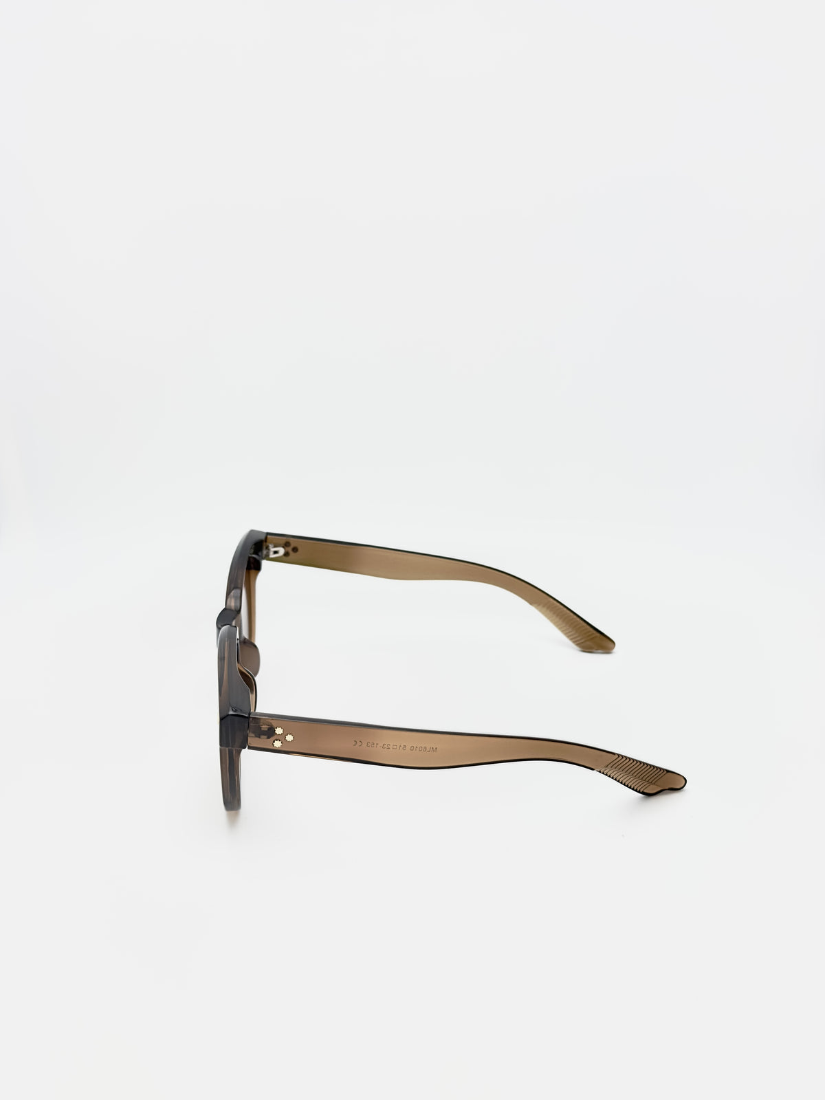 Spectacles - P4